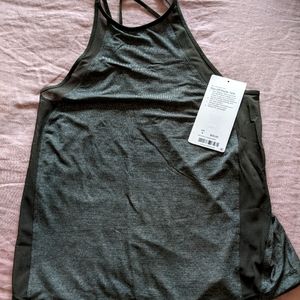 Lululemon Run off Route tank